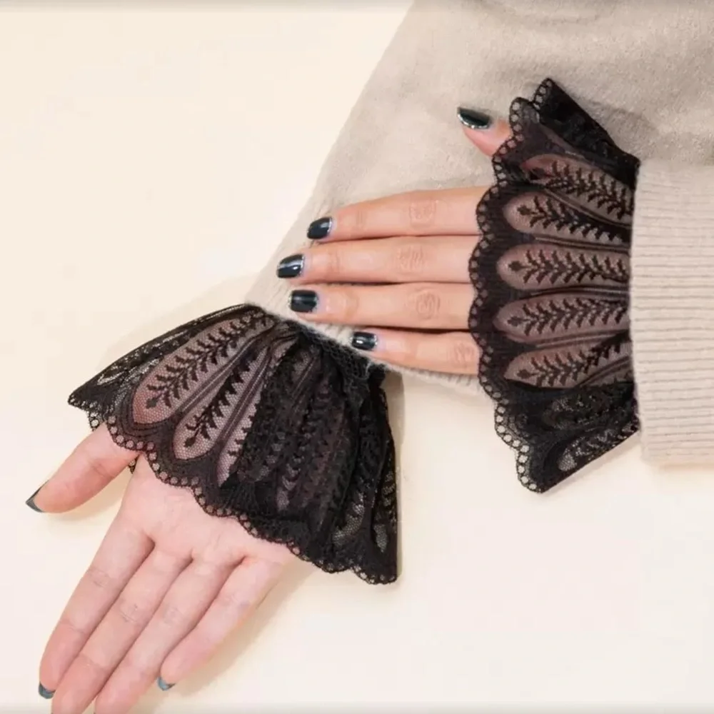 ✨NEW Elegant Black Lace Hollow Gloves Sleeves cuffs